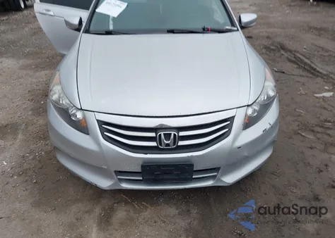 2012 Honda Accord 2.4 Lx из США, поврежденный, VIN 1HGCP2F39CA208108